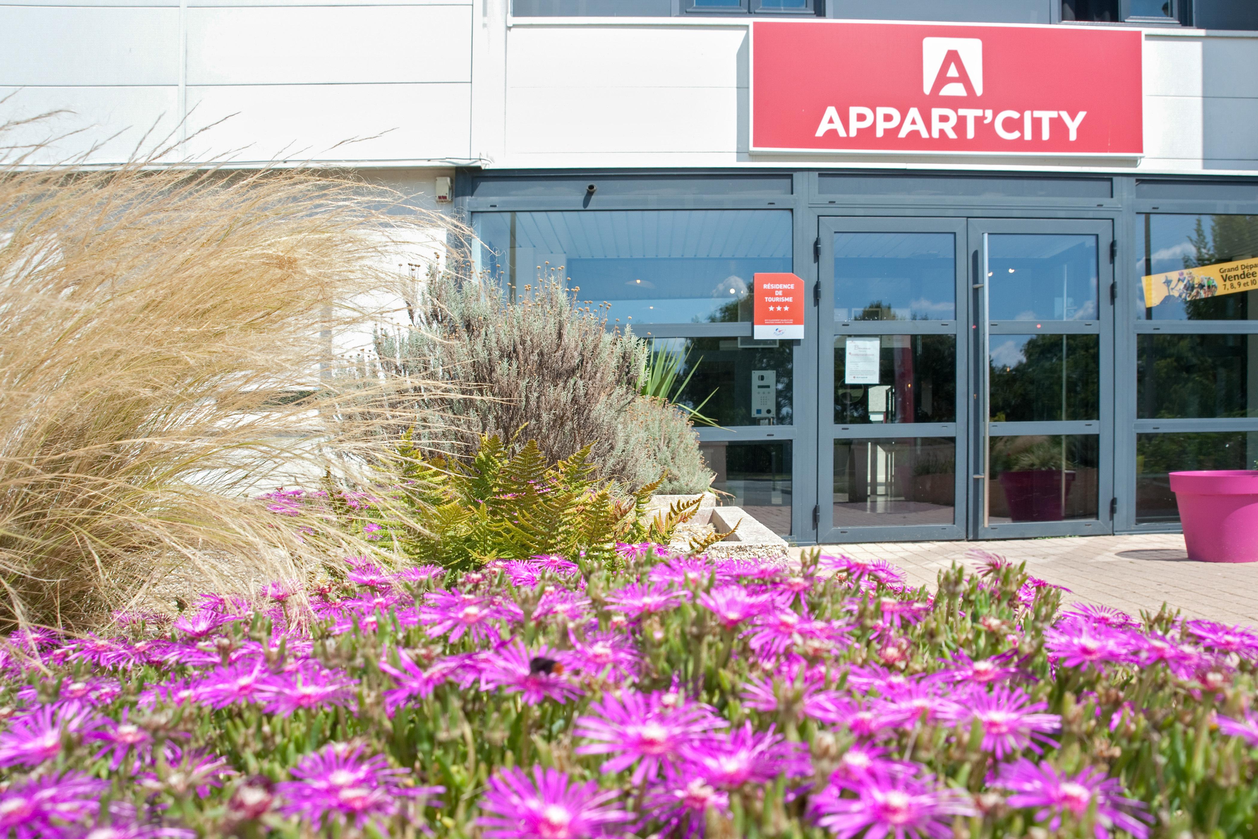 Appart'City Classic La Roche Sur Yon Centre Экстерьер фото