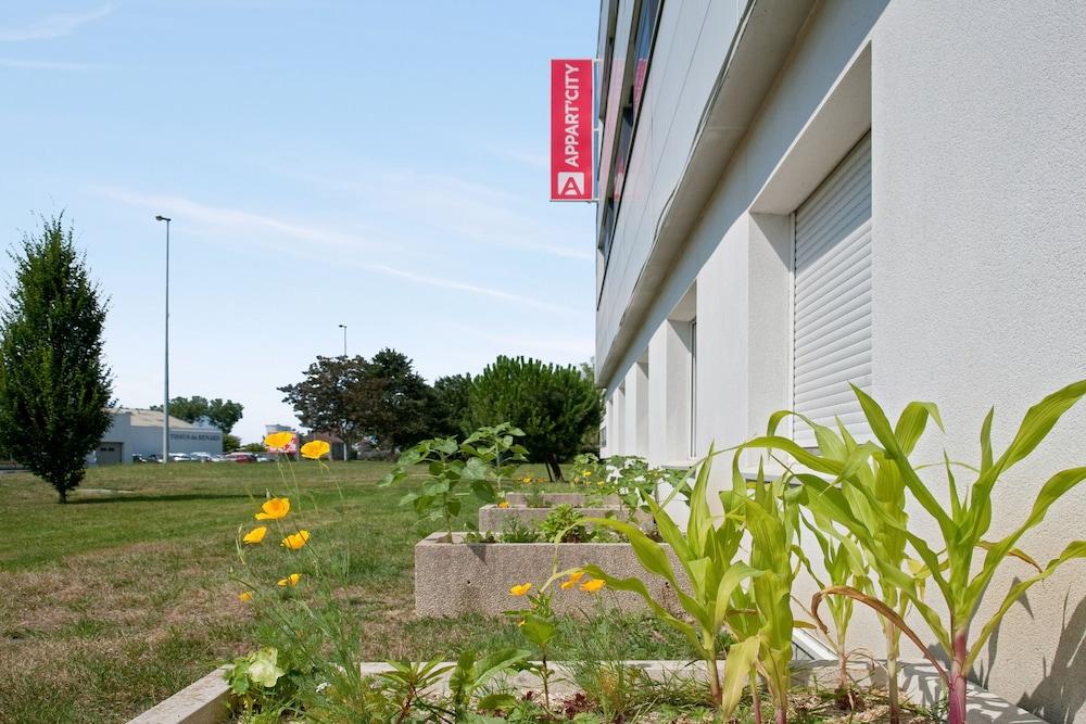 Appart'City Classic La Roche Sur Yon Centre Экстерьер фото